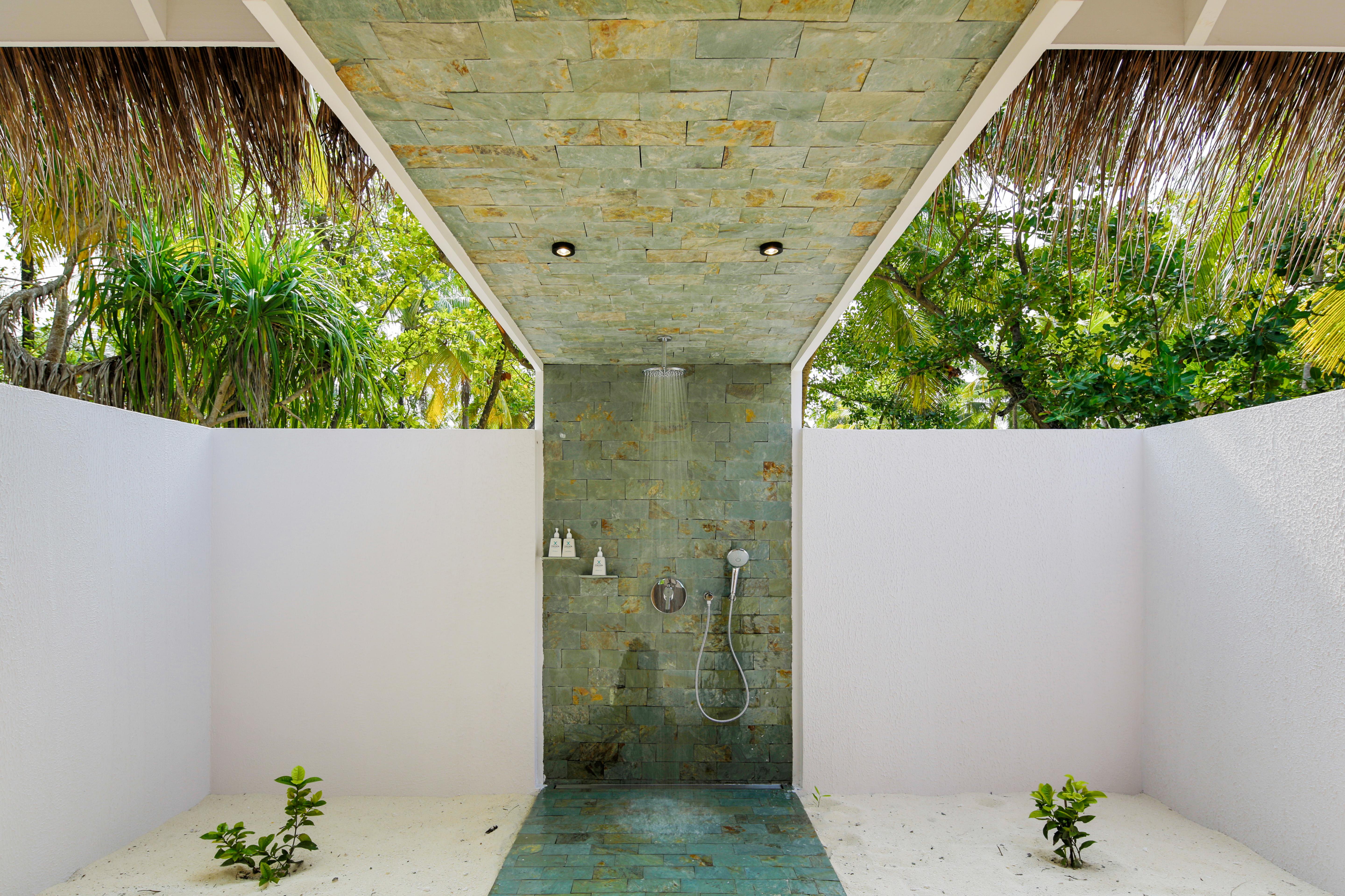 Отель Cocoon Maldives Kurendhoo Экстерьер фото