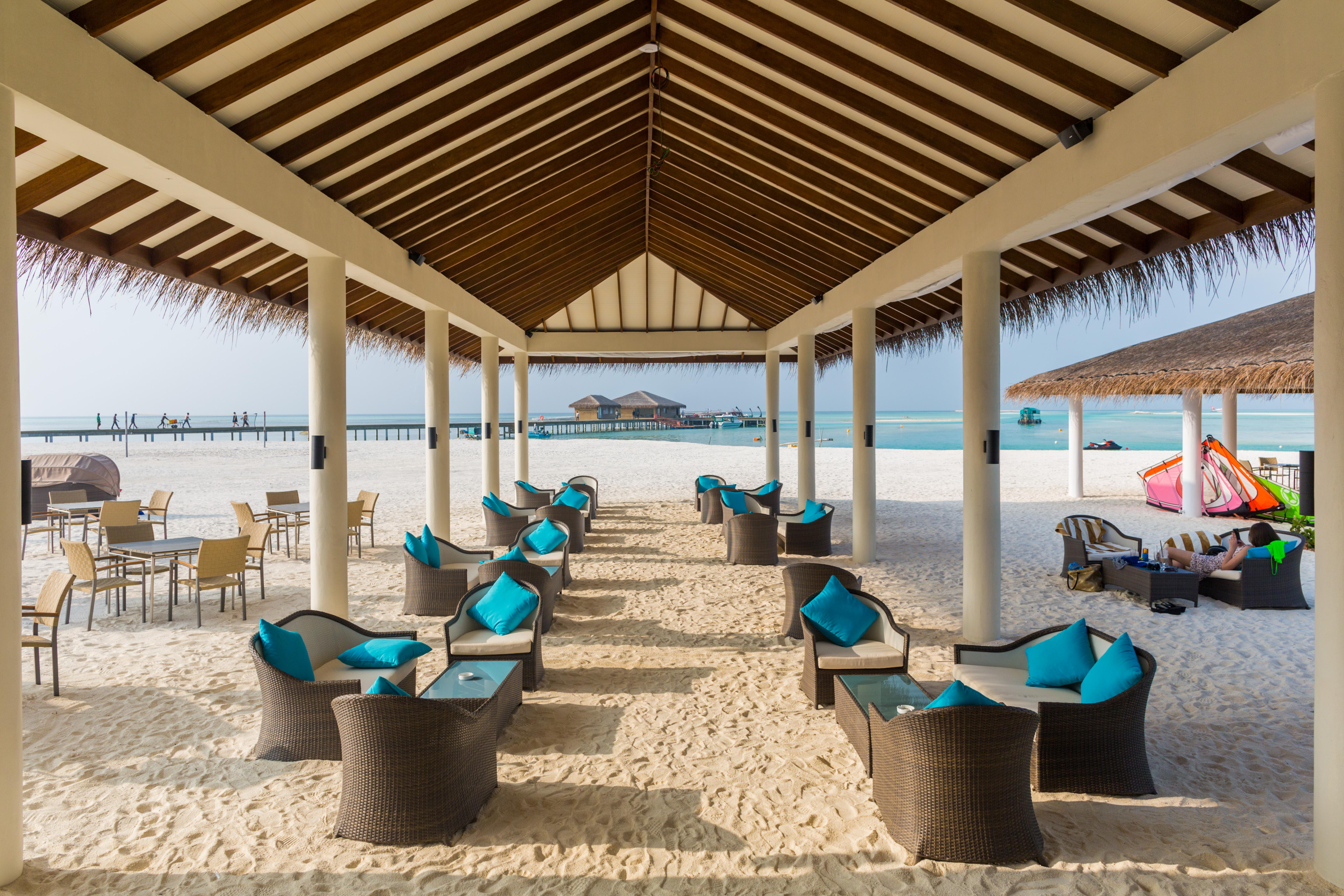 Отель Cocoon Maldives Kurendhoo Экстерьер фото