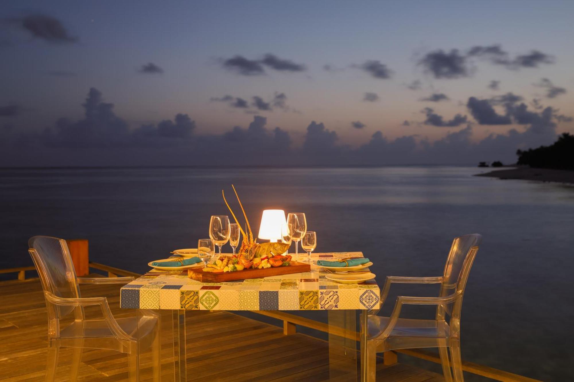 Отель Cocoon Maldives Kurendhoo Экстерьер фото