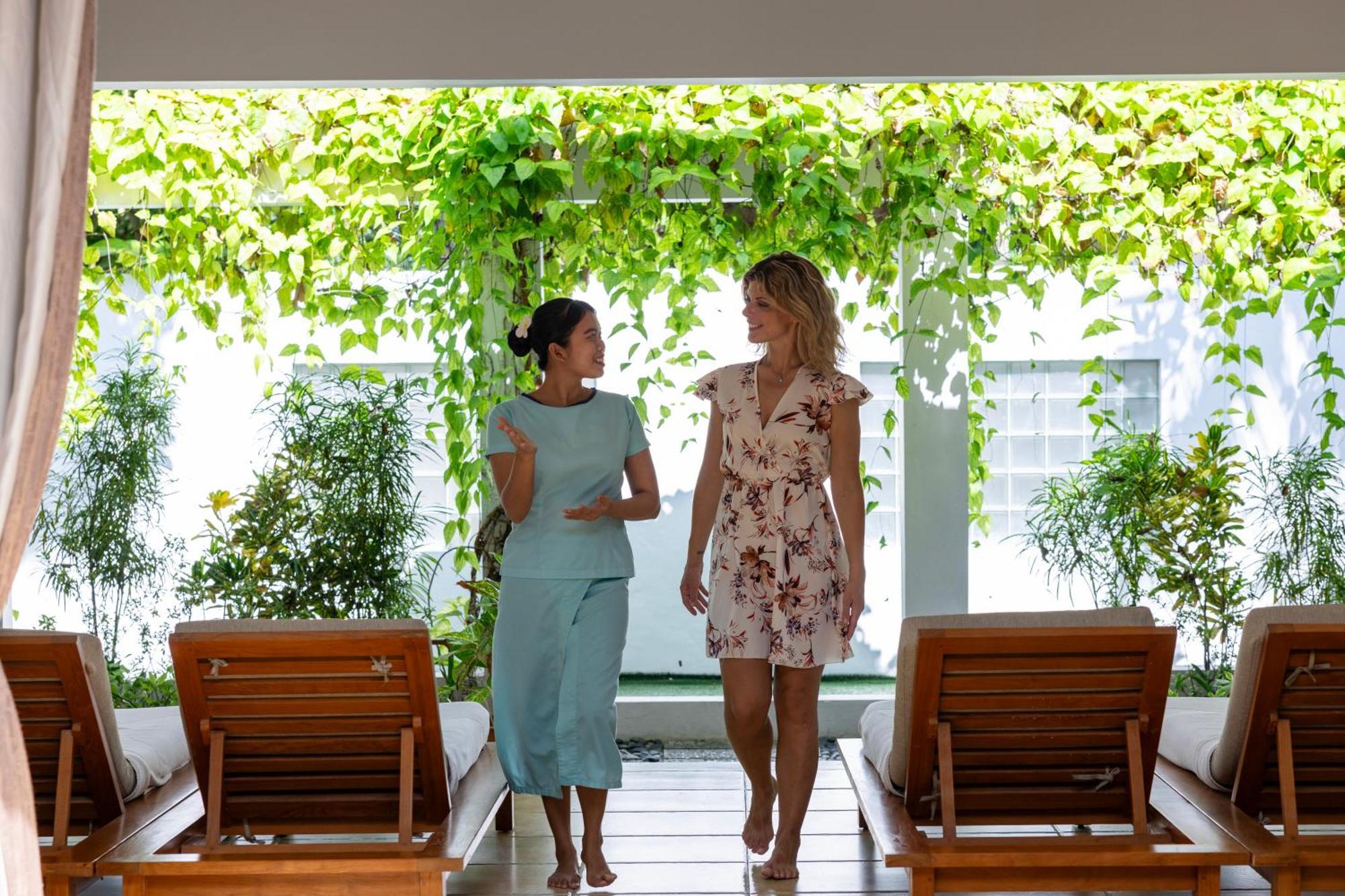 Отель Cocoon Maldives Kurendhoo Экстерьер фото